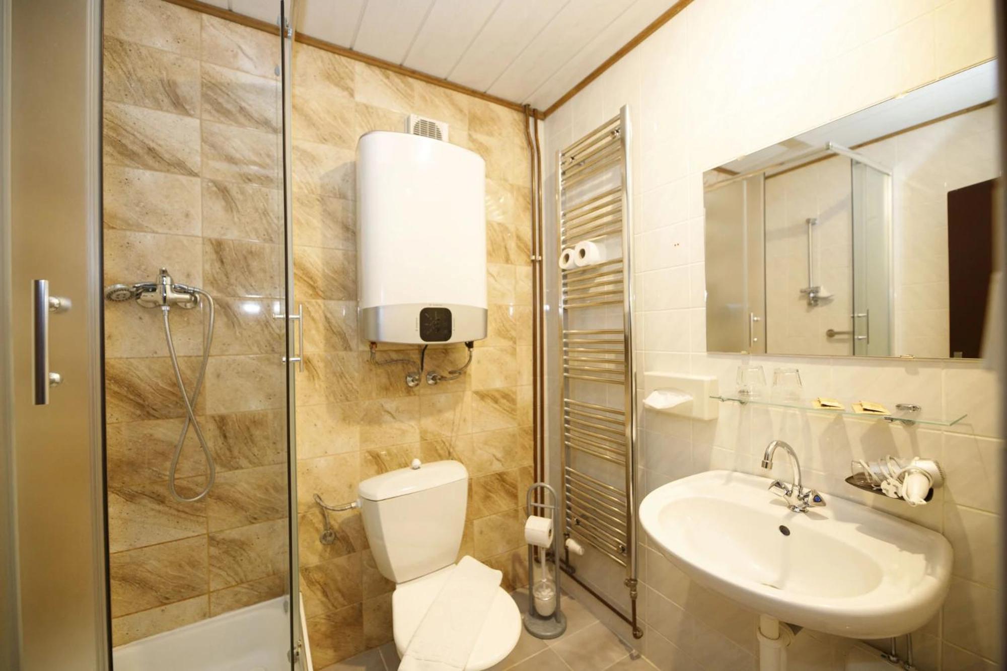 Hotel Stara Skola Na Sumave Hořice na Šumavě Kültér fotó